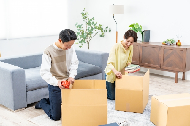 引っ越し時に便利！荷物の一時預かりサービス徹底解説【料金・種類・活用事例】